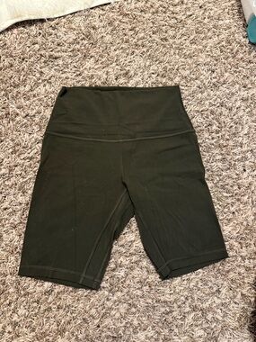 Lululemon high rise biker short - size 4